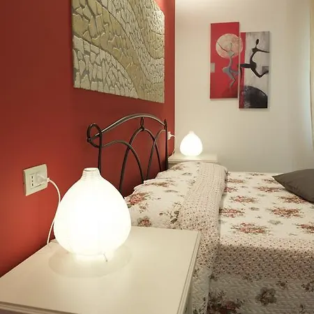 Excellent Apartment In The Center Of Milan 구아디아그렐레