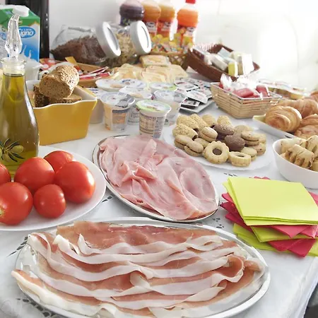 Excellent Apartment In The Center Of Milan 구아디아그렐레