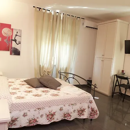 Excellent Apartment In The Center Of Milan