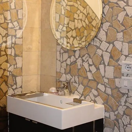 Excellent Apartment In The Center Of Milan