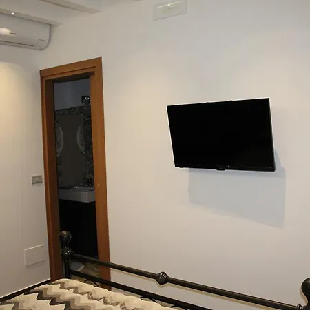 Alojamento de Acomodação e Pequeno-almoço Excellent Apartment In The Center Of Milan Guardiagrele